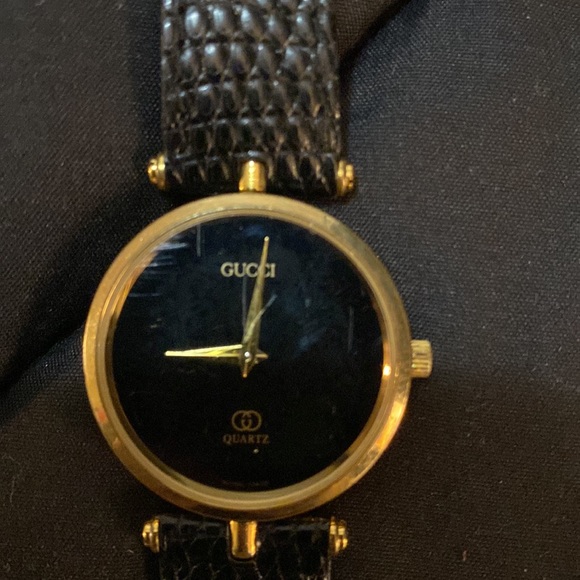Gucci black womens watch - Picture 2 of 3